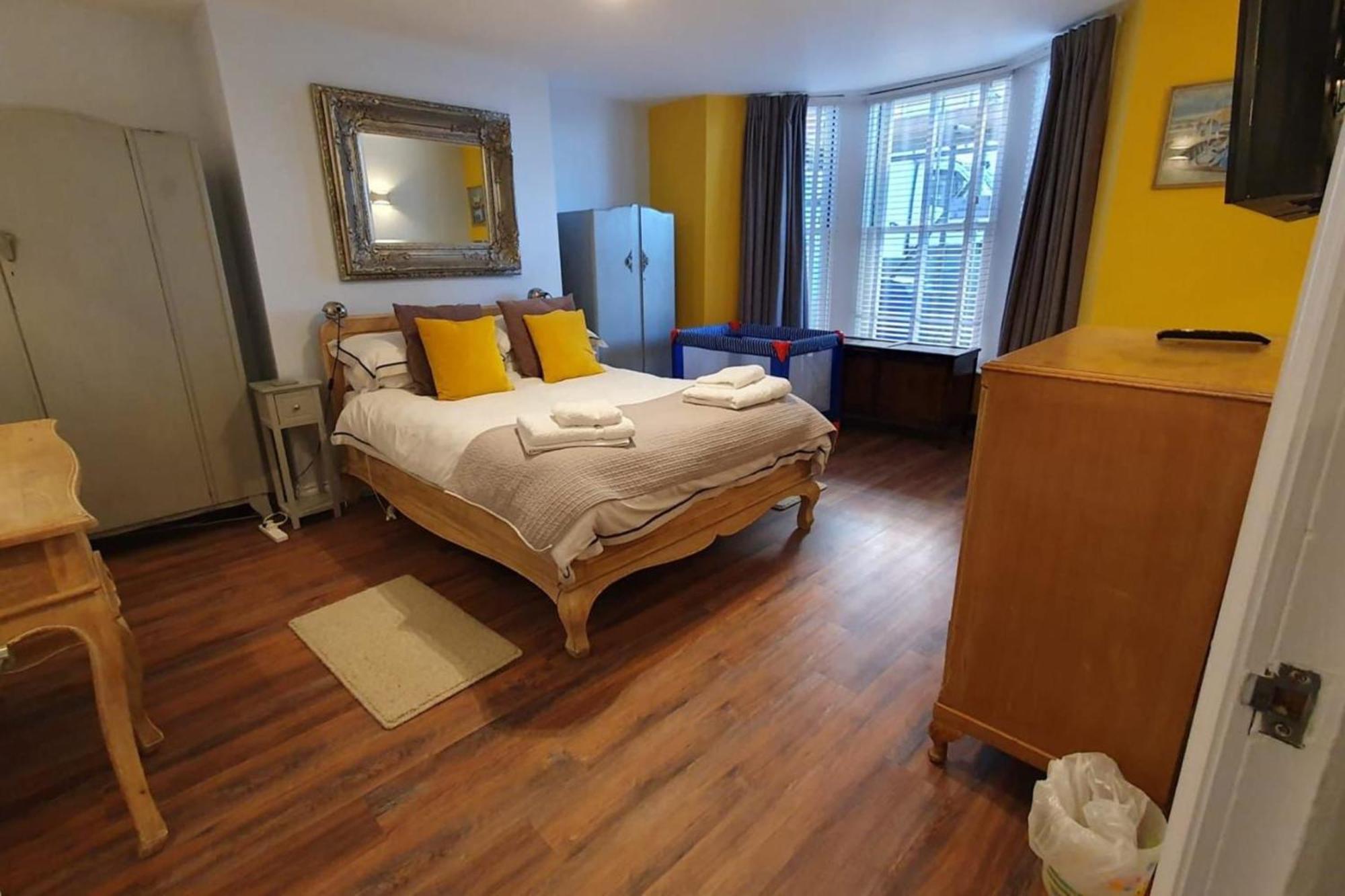 Seaside Hideaway - Free Onstreet Parking Villa Scarborough Ngoại thất bức ảnh