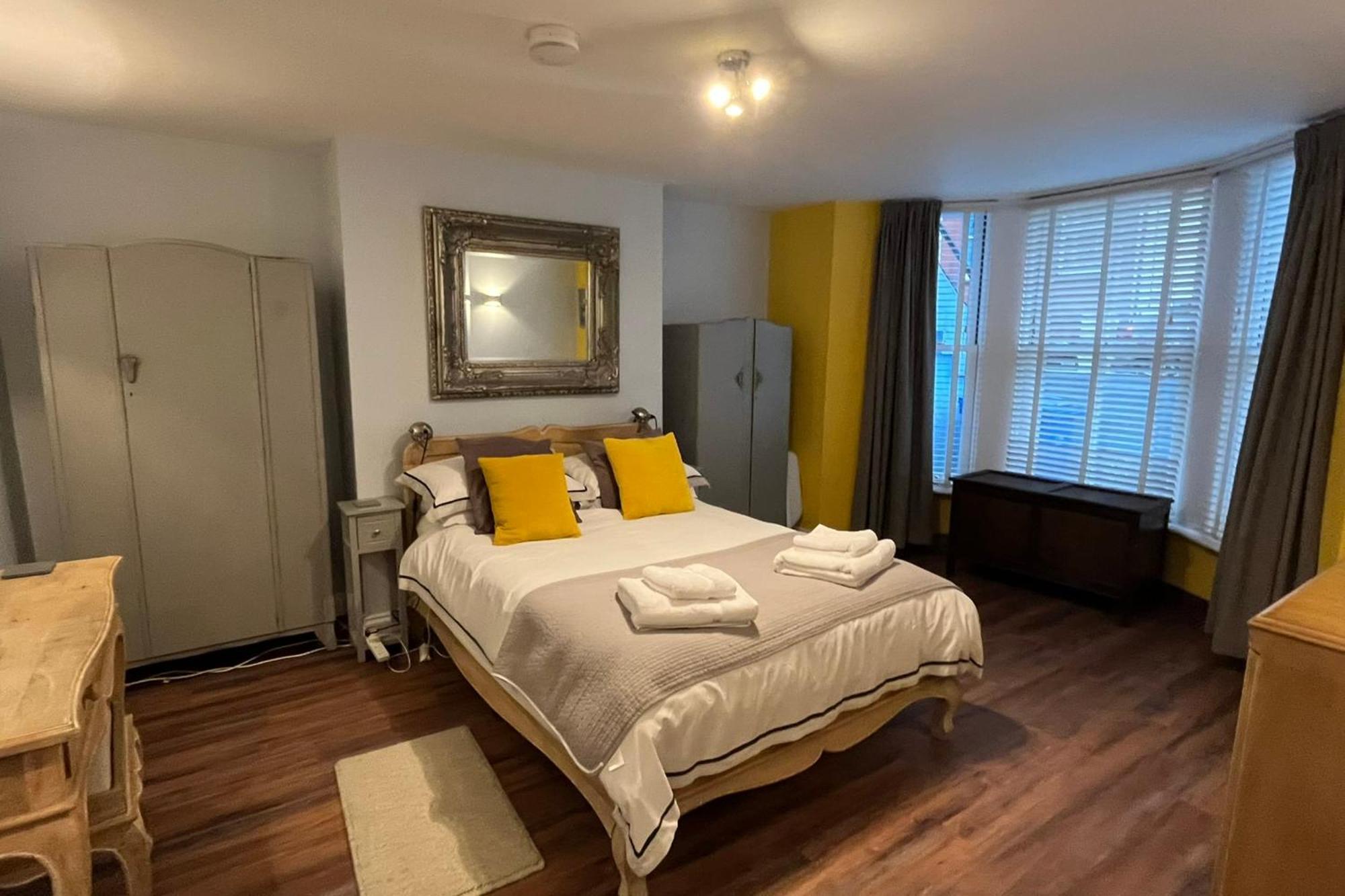 Seaside Hideaway - Free Onstreet Parking Villa Scarborough Ngoại thất bức ảnh